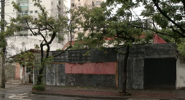 Criminosos estariam usando imóveis abandonados em Bento Ferreira