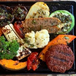 Parrillada de vegetais do restaurante vegano Casa Panapaná, em Vitória