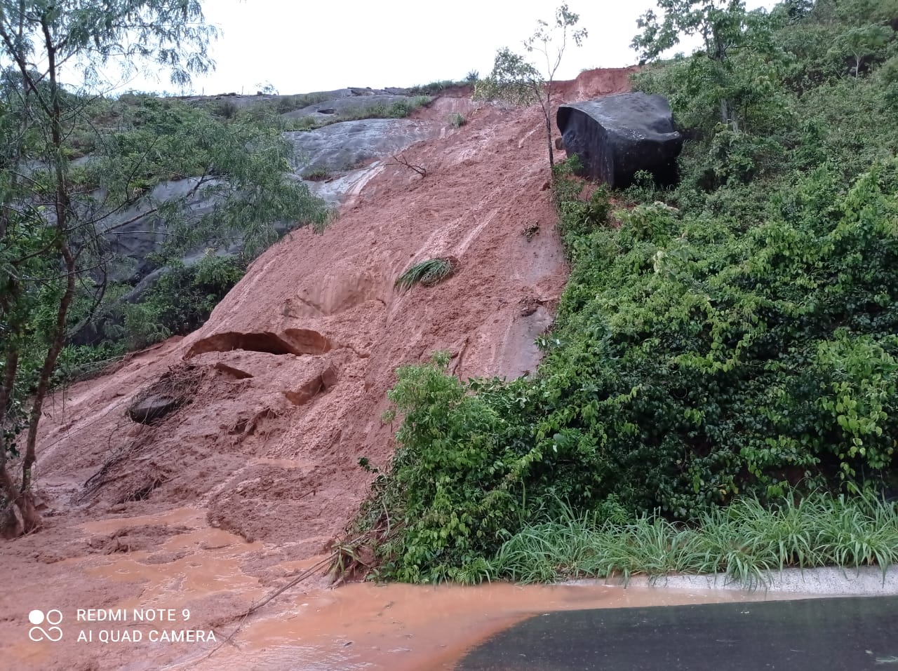 A Gazeta  Chuva no ES: 21 cidades estão em alerta de deslizamento