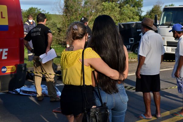 Motociclista morre em acidente na Rodosol por Fernando Madeira