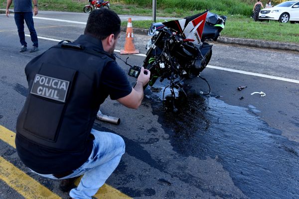Motociclista morre em acidente na Rodosol por Fernando Madeira