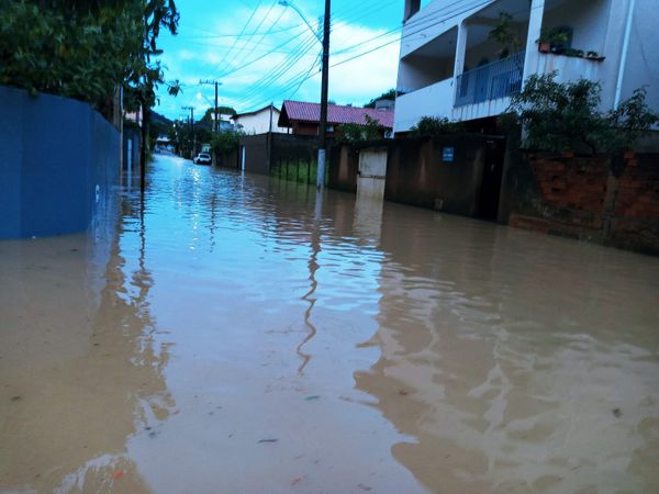 Defesa Civil do município também registrou alagamentos  por Defesa Civil de João Neiva 