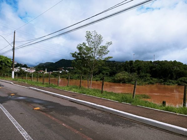 Defesa Civil do município também registrou alagamentos  por Defesa Civil de João Neiva 