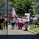 Moradores de ocupação fazem protesto na Câmara de Vitória