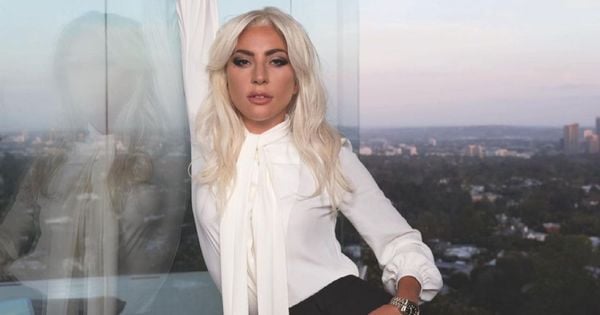 A cantora Lady Gaga posa nua para a Vogue