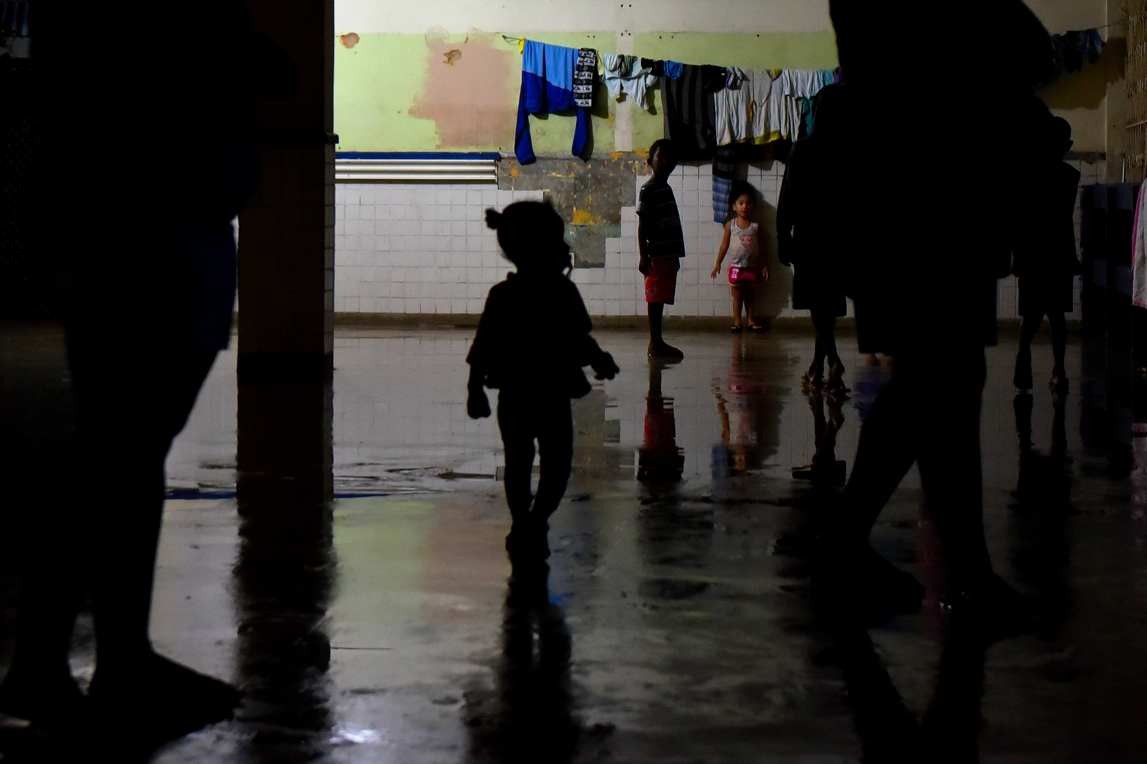 Ocupação Chico Prego - Justiça dá 10 dias para famílias sem casa desocuparem escola desativada Jacinta Soares de Souza Lima, no Romão, em Vitória