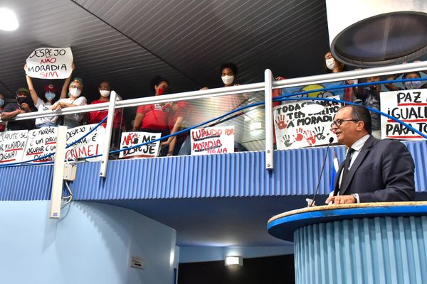 Moradores de ocupação fazem protesto na Câmara de Vitória por Fernando Madeira