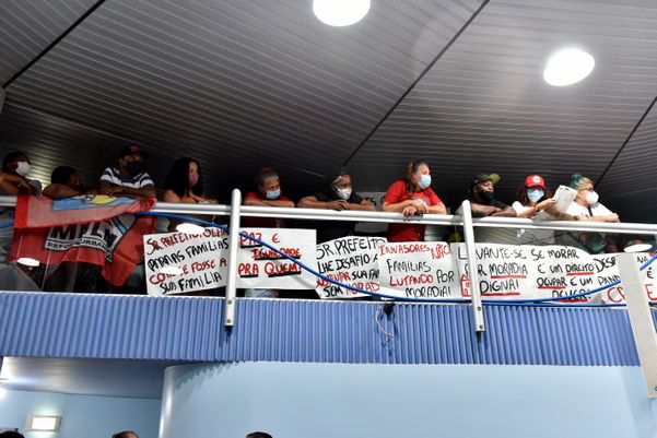 Moradores de ocupação fazem protesto na Câmara de Vitória por Fernando Madeira