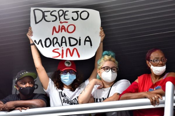 Moradores de ocupação fazem protesto na Câmara de Vitória por Fernando Madeira