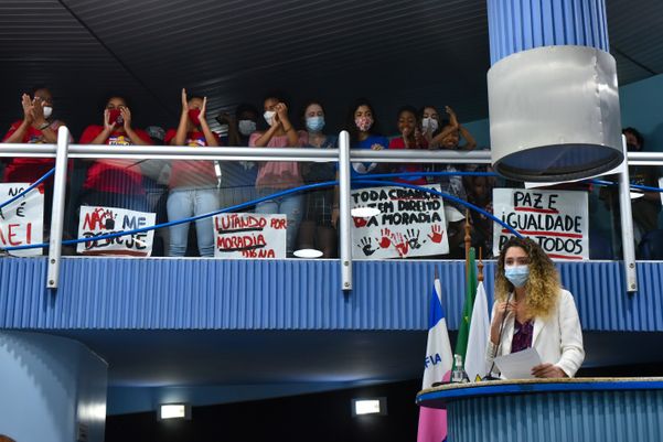 Moradores de ocupação fazem protesto na Câmara de Vitória por Fernando Madeira