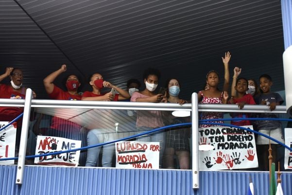 Moradores de ocupação fazem protesto na Câmara de Vitória por Fernando Madeira