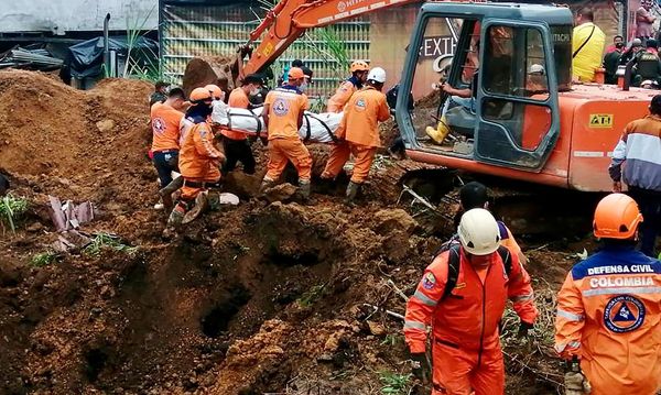 Pelo menos 12 pessoas morreram em deslizamento de terra na Colômbia