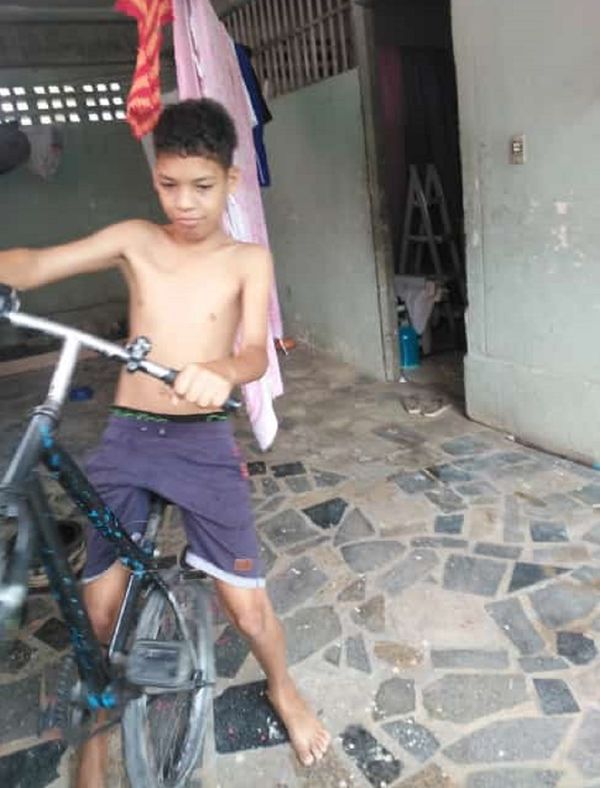 Raphael Rodrigues Alves, de apenas 13 anos, morreu após se afogar em uma lagoa formada pelas chuvas na Serra