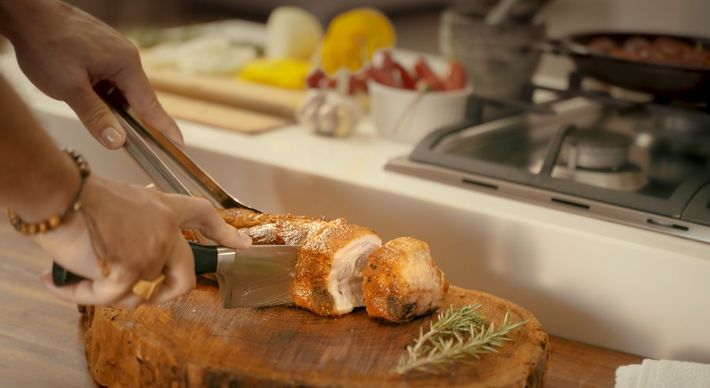 Especialista em carne suína, a Saboratta aposta em processos mais naturais para oferecer um produto com sabor mais suave ao paladar