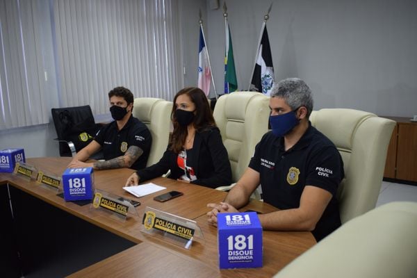 Delegado Gabriel Monteiro, delegada-geral adjunta Denise Maria Carvalho e delegado Brenno Andrade
