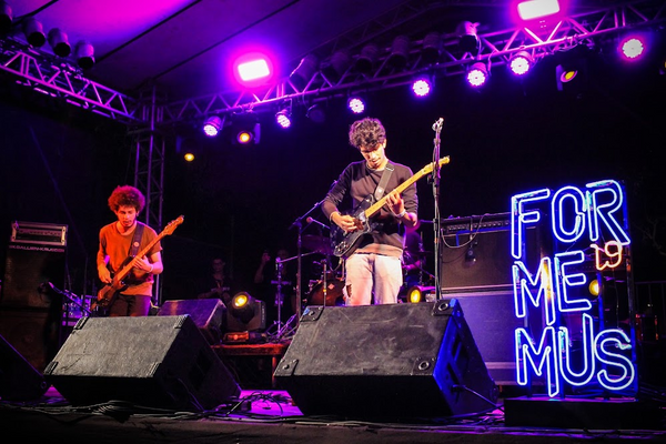 Apresentação da banda sergipana Taco de Golfe, na última edição presencial do Formemus, em 2019