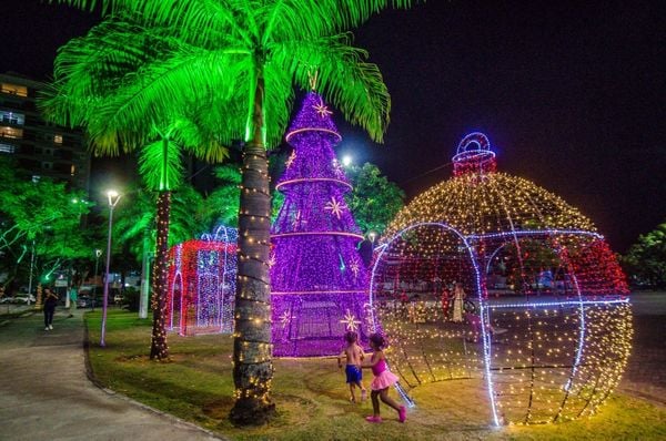 Iluminação de Natal 2020 /Praça dos Namorados