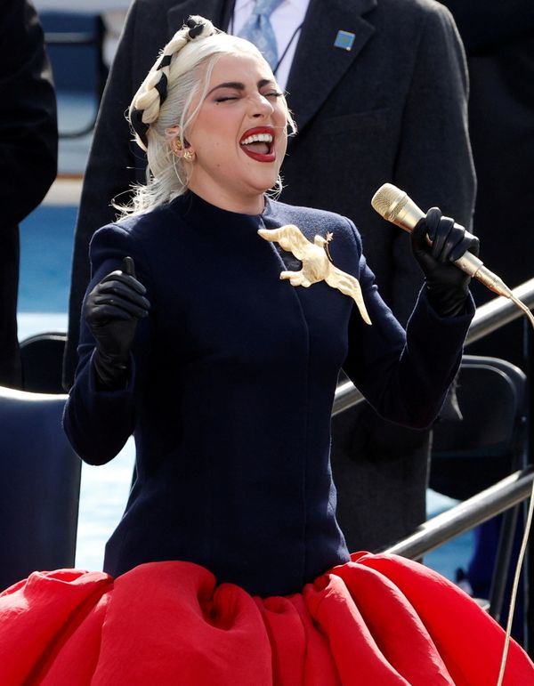 Lady Gaga na cerimônia de posse do presidente Joe Biden nos Estados Unidos