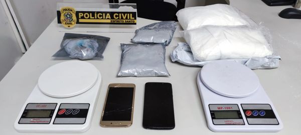 Na casa de Wkerle, foram apreendidos três quilos de substância similar à cocaína