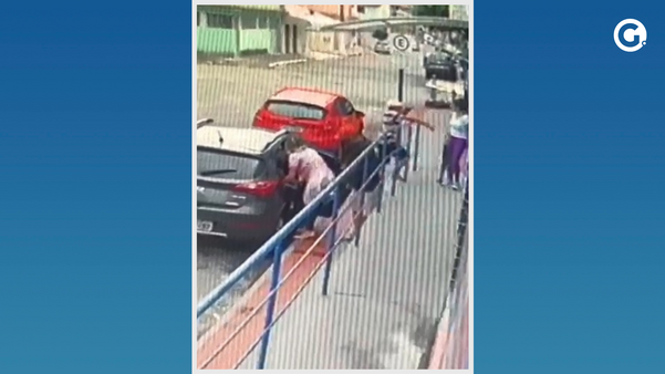 Mães foram rendidas na porta de escola em Vila velha