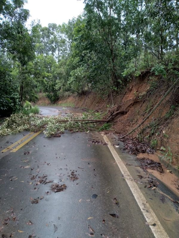 Chuva causa alagamentos em Anchieta  por Divulgação/ PMA