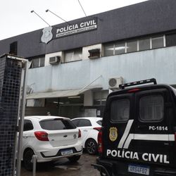 Rosália Rosa dos Santos Coutinho Silveira, de 58 anos, foi localizada em Viana, na última quinta-feira (12); caso pelo qual ela estava sendo procurada ocorreu em 2002