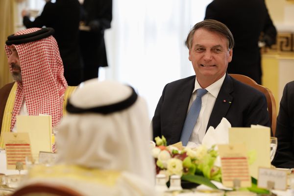 Jair Bolsonaro durante encontro com o Rei Hamad bin Isa Al Khalifa