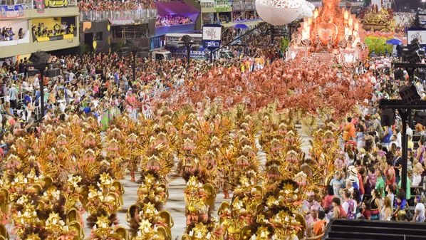 Mudança mexe com o Carnaval do Rio de Janeiro: as escolas vão desfilar em três noites, de domingo a terça, a partir de 2025