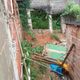 Imagem - Muro desaba e atinge duas casas em Guarapari