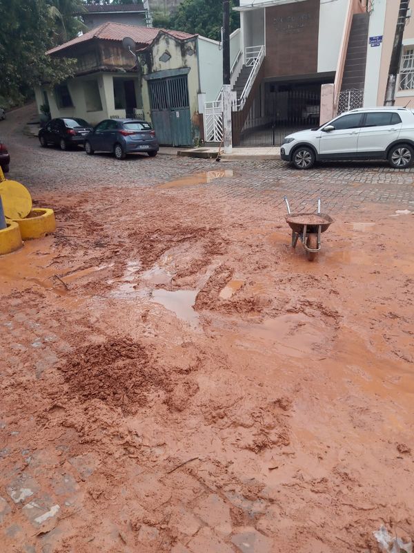 Chuva forte provoca alagamentos e estragos em Mimoso do Sul por Prefeitura de Mimoso do Sul