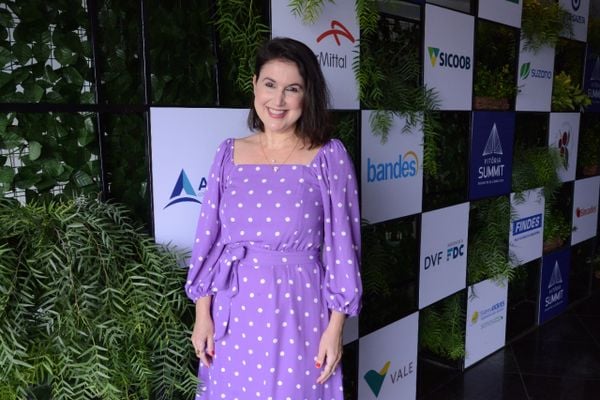 Renata Rasseli por Arthur Louzada