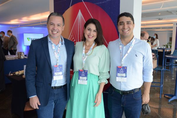 Eduardo Fachetti, Renata Rasseli e Lucas Valadão por Arthur Louzada