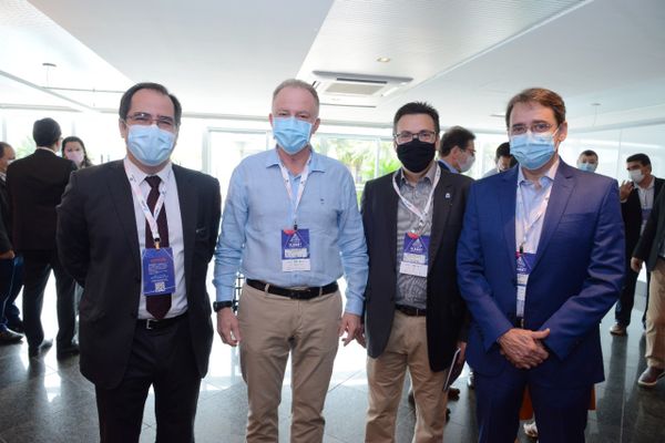 Luiz Claudio Allemand, Renato Casagrande, Amarildo Casagrande e Alvaro Duboc por Arthur Louzada