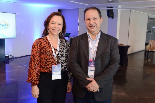 Maria Helena Vargas e Fernando Saliba por Arthur Louzada