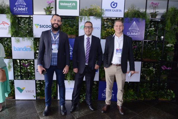 Pablo Lira, Teco Medina e Márcio chaga por Arthur Louzada