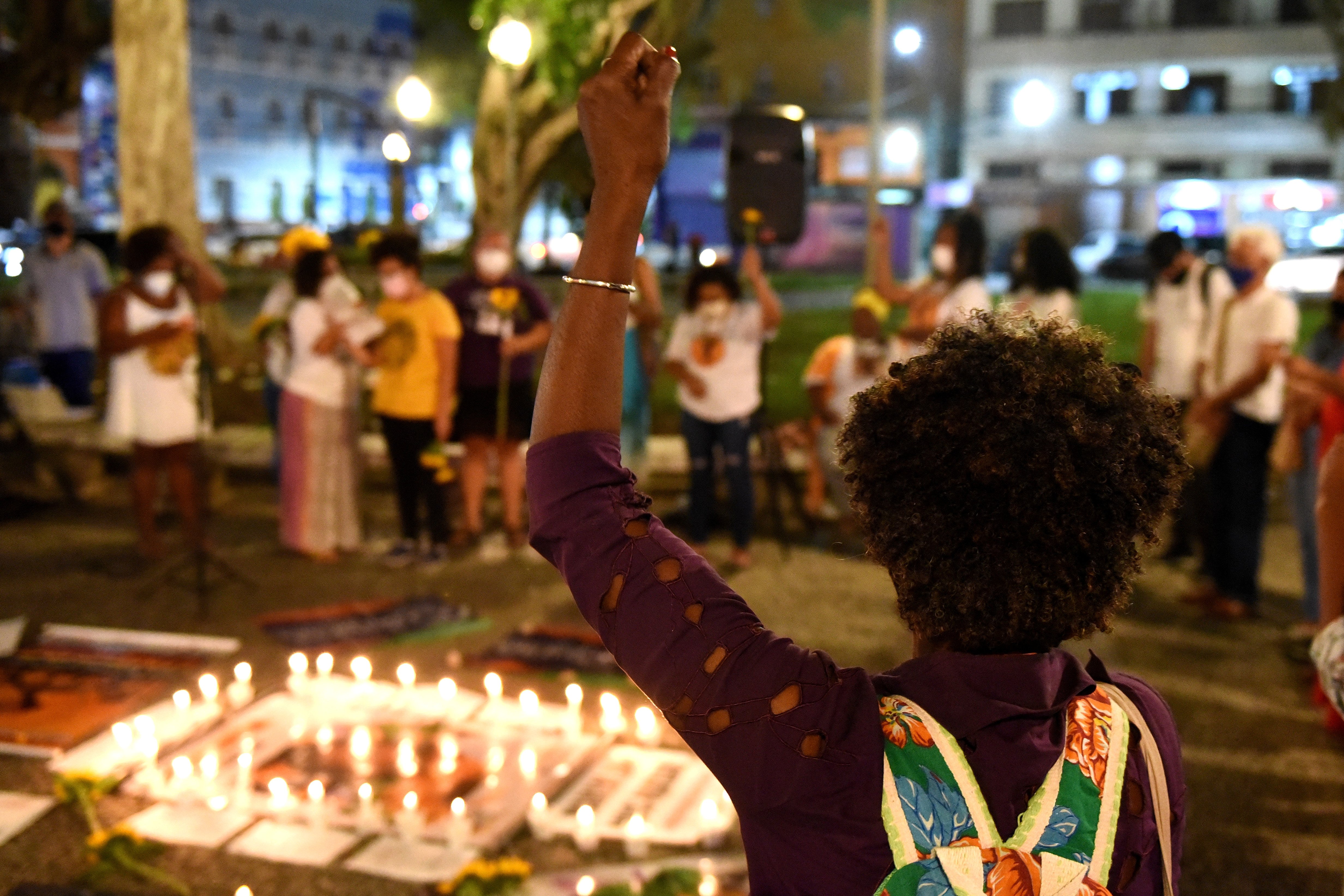  Vitória - Vigília pelo fim dos feminicídios  e da violência contra as mulheres, realizado na Praça Costa Pereira, Centro de Vitória