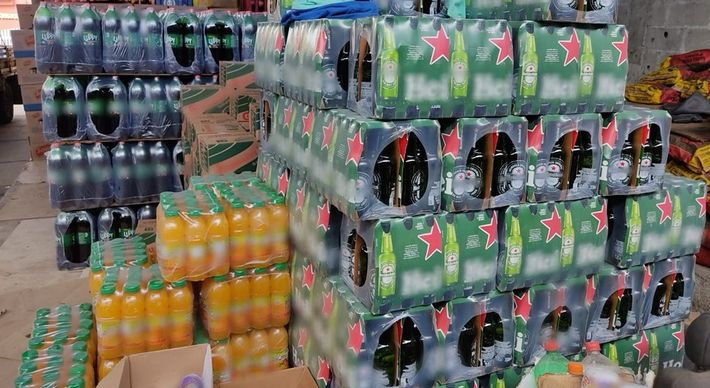 Durante operação da Sefaz, 37.932 latas de 473 ml (latão), 8.316 latas de 350 ml, além de 624 garrafas de cerveja e outras de vinho, energético, refrigerante e água