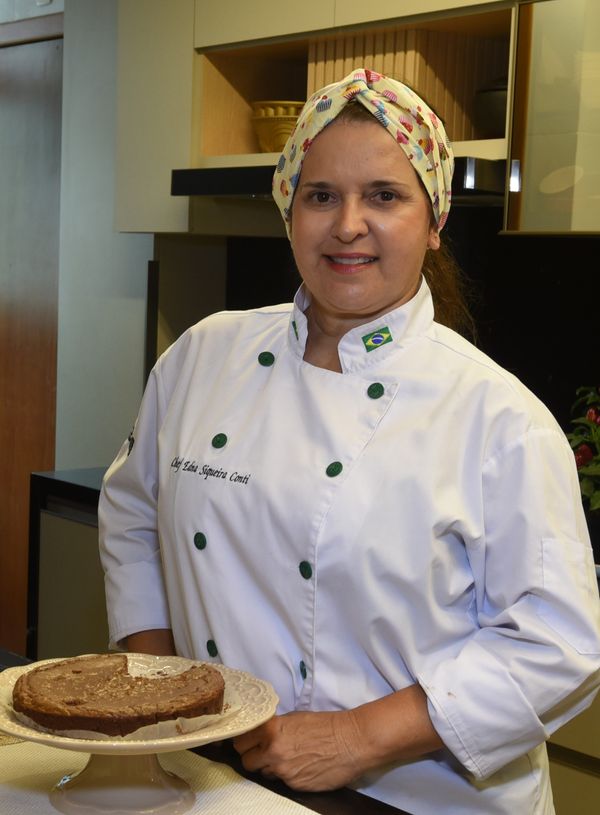 Edna Siqueira Conti, chefe de cozinha