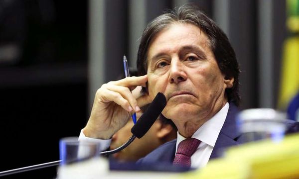 Eunício de Oliveira (MDB) chamou o ex-ministro Ciro Gomes (PSD) de 'batedor de carteira', 'sem escrúpulos' e 'cooptador de partido'