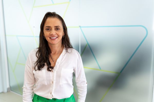 Michelli Margon, gerente de agência do Sicoob ES