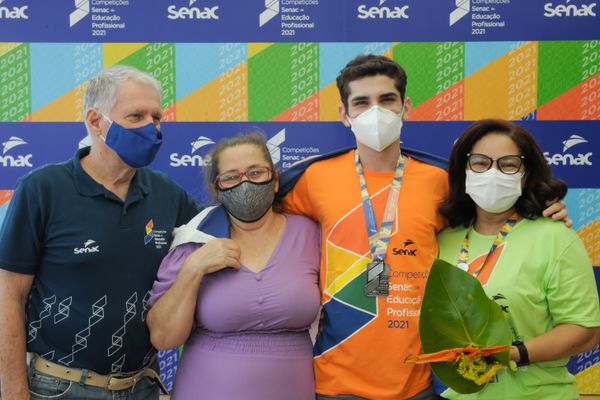 Morador de Viana, Julio treinou desde 2019 todos os dias, 8 horas por dia, para conseguir estar apto para competir.