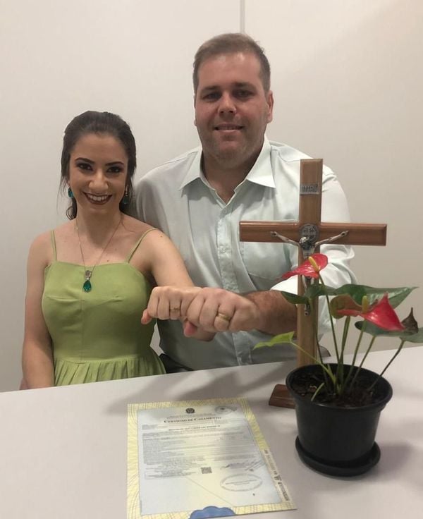 Renzo Abelha e Thaissa Teixeira: casamento em Araguaia