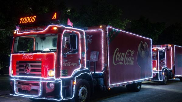 Caravana de Natal retorna ao Estado em novembro e dezembro, levando luzes, música e intervenções artísticas para mais de 20 municípios capixabas