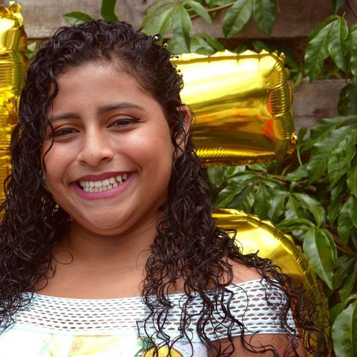 Emanuelly Cristina Aguiar foi baleada dentro de um quarto. Segundo a polícia, o ex-namorado disse que o tiro foi acidental
