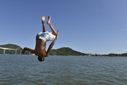 Banhistas ignoram aviso e se refrescam em praias impróprias para banho em Vitória(Ricardo Medeiros )