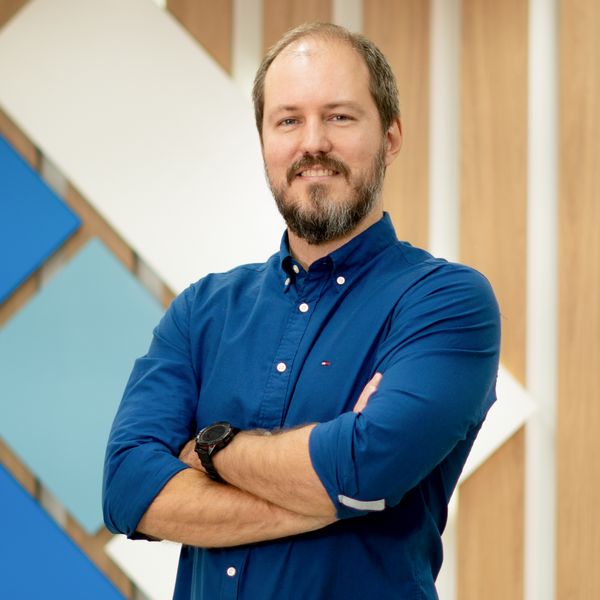 Professor de Unidade de Gestão e Negócios e de Comunicação, Henrique Hamerski ressalta: “Marketing digital não é só vender pela internet. É preciso ter cultura para o digital e pensar todo o processo”
