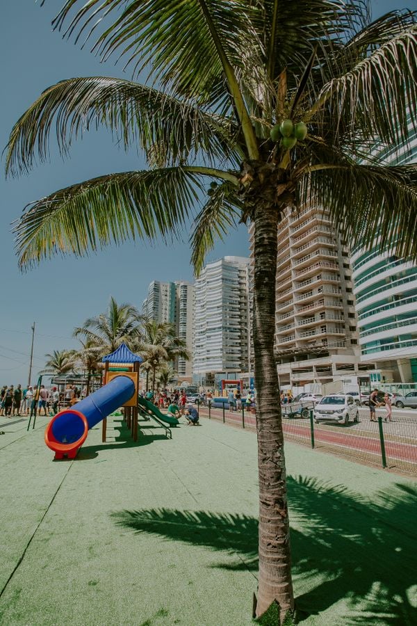 Praça do Ciclista ganha espaço para crianças, pets e academia em Vila Velha por Adessandro Reis