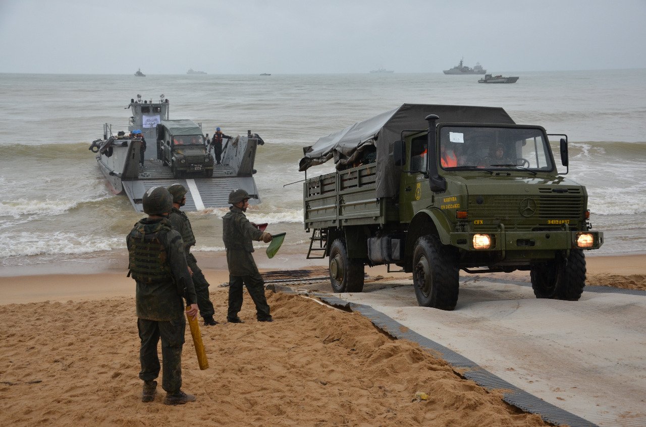 Marinha realiza Operação Dragão em Itapemirim