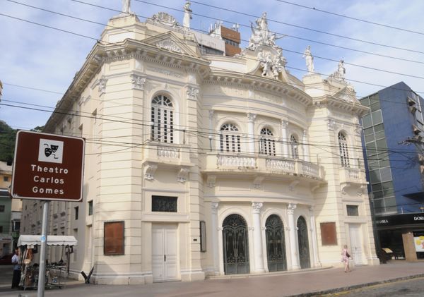 Obras de restauração do Teatro Carlos Gomes iniciam no primeiro semestre de 2022. 