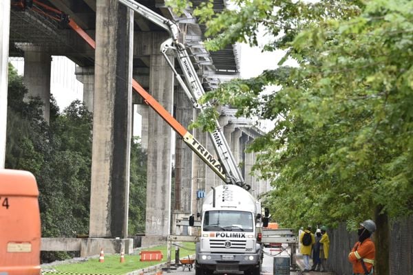 Obras na ciclovia da 3ª Ponte em Vila Velha por Ricardo Medeiros